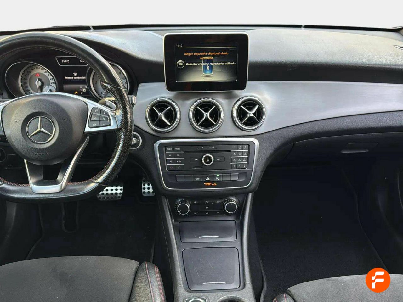 Foto Mercedes-Benz Clase GLA 11
