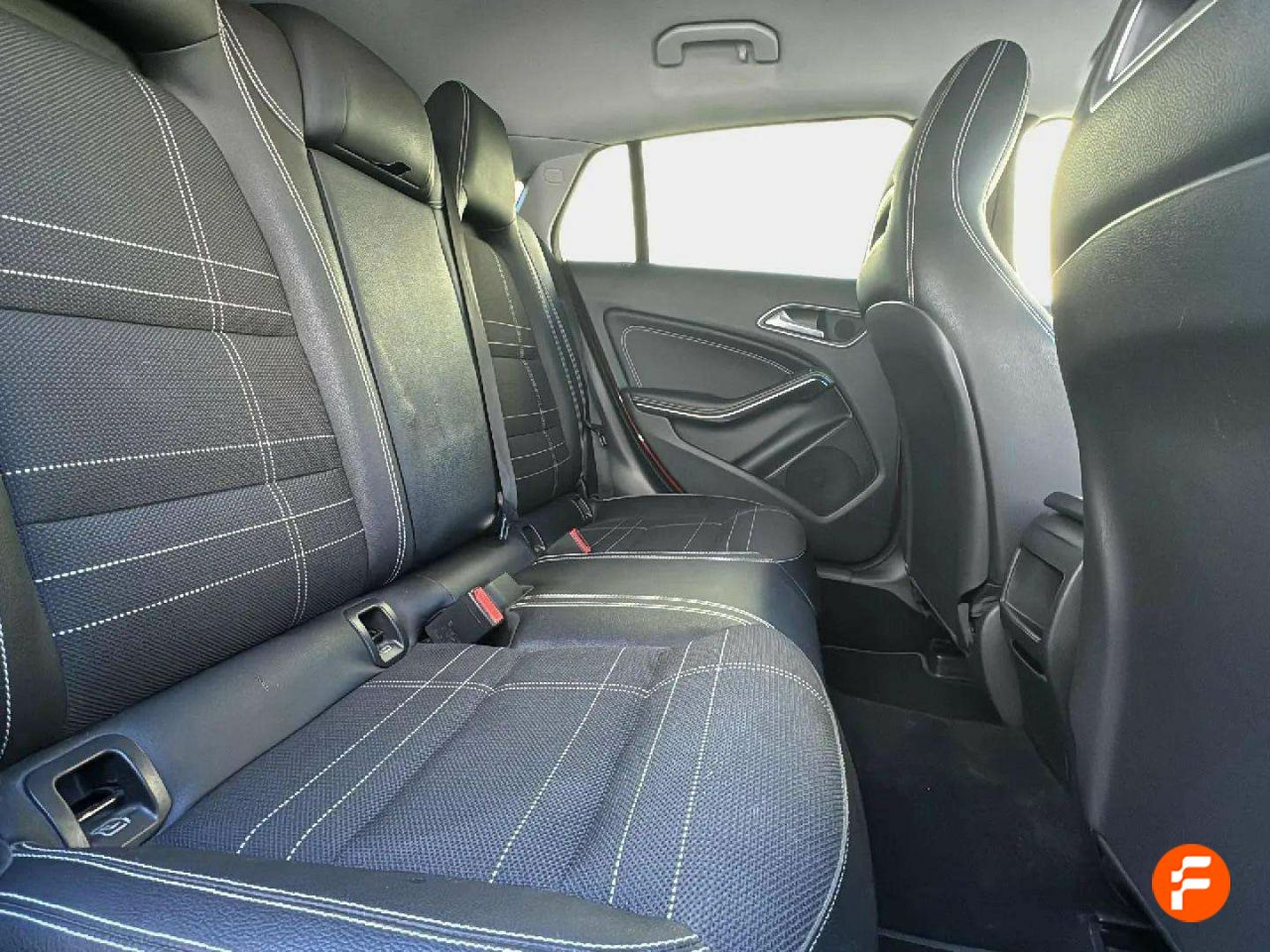 Foto Mercedes-Benz Clase CLA 19