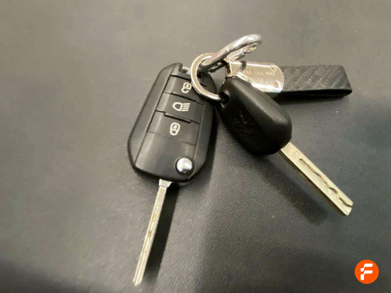 Foto Peugeot 208 21