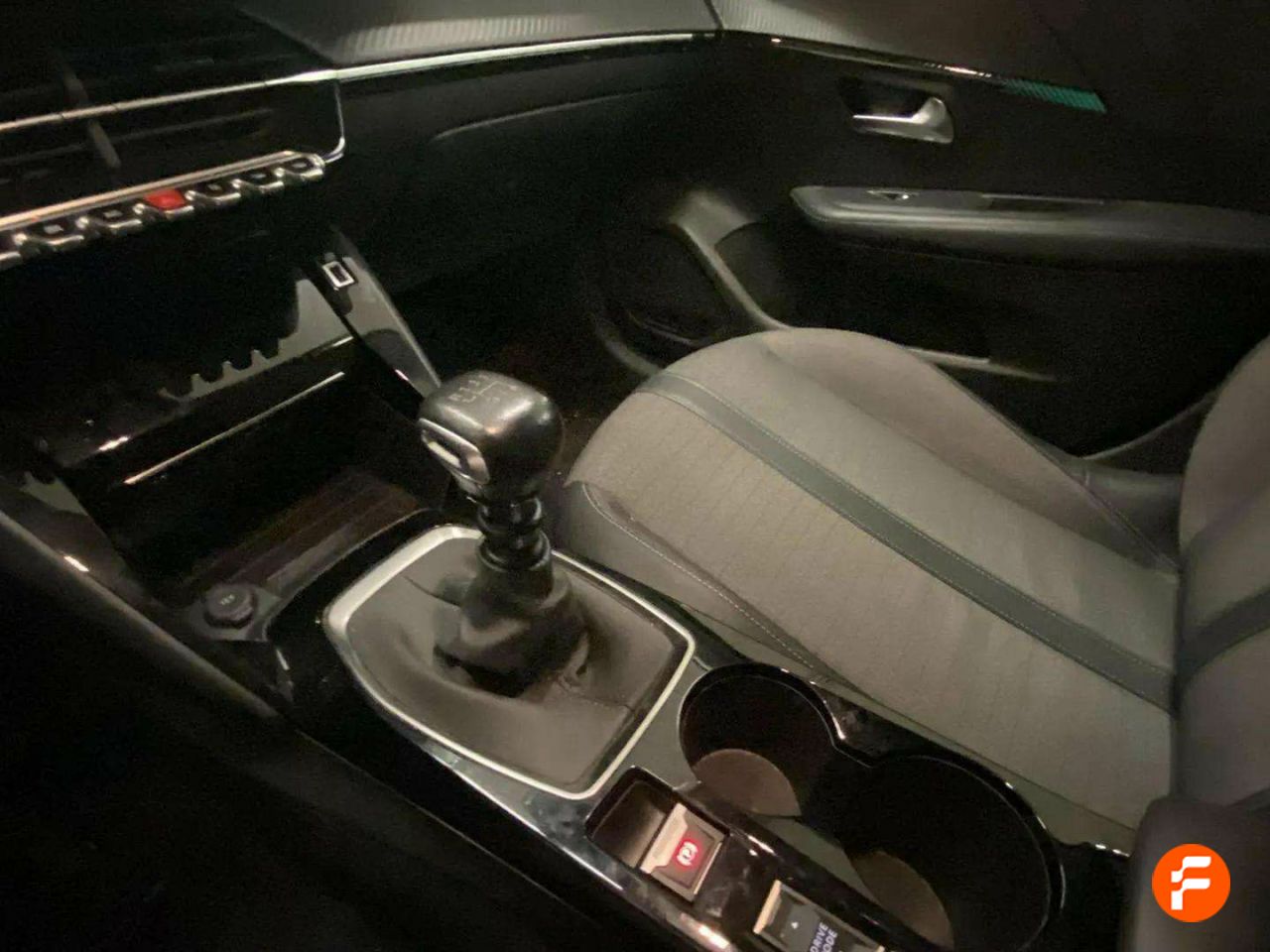 Foto Peugeot 208 15