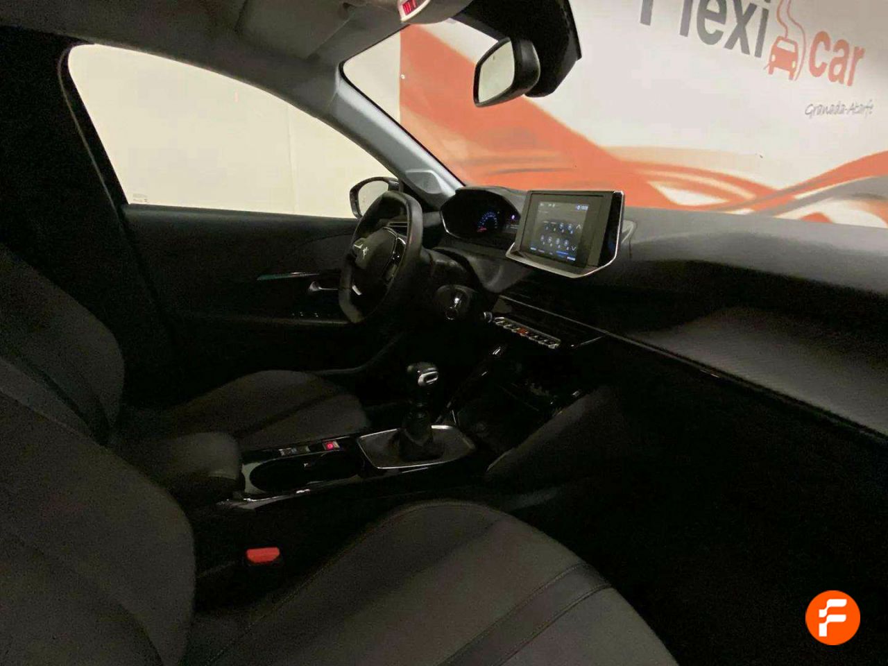 Foto Peugeot 208 18