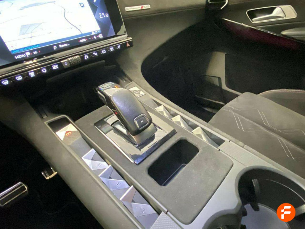 Foto DS Automobiles DS 7 17