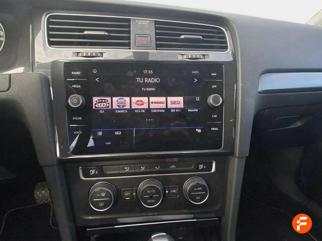 Foto Volkswagen Golf 13
