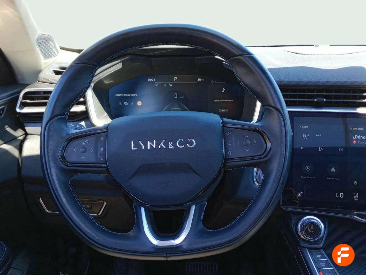 Foto LYNK&CO 01 8