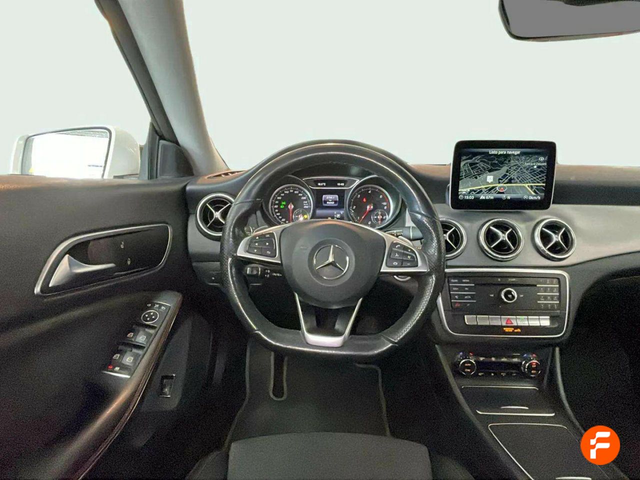 Foto Mercedes-Benz Clase CLA 19