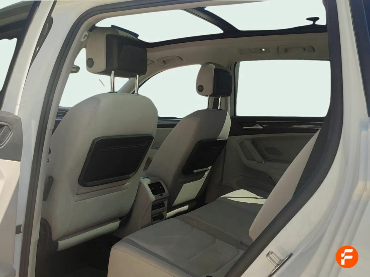 Foto Volkswagen Tiguan 16