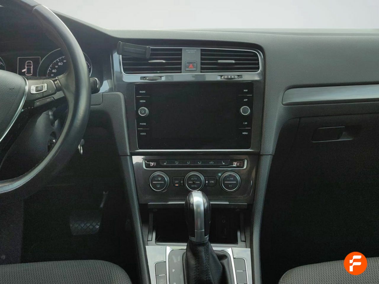 Foto Volkswagen Golf 14