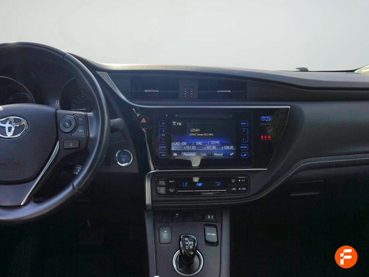 Foto Toyota Auris 11