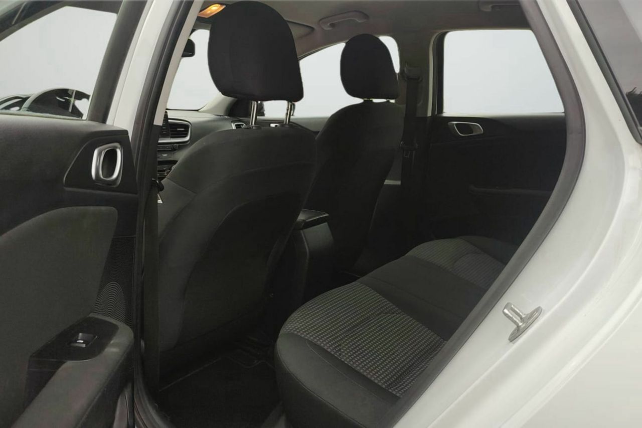 Foto Kia Ceed 18