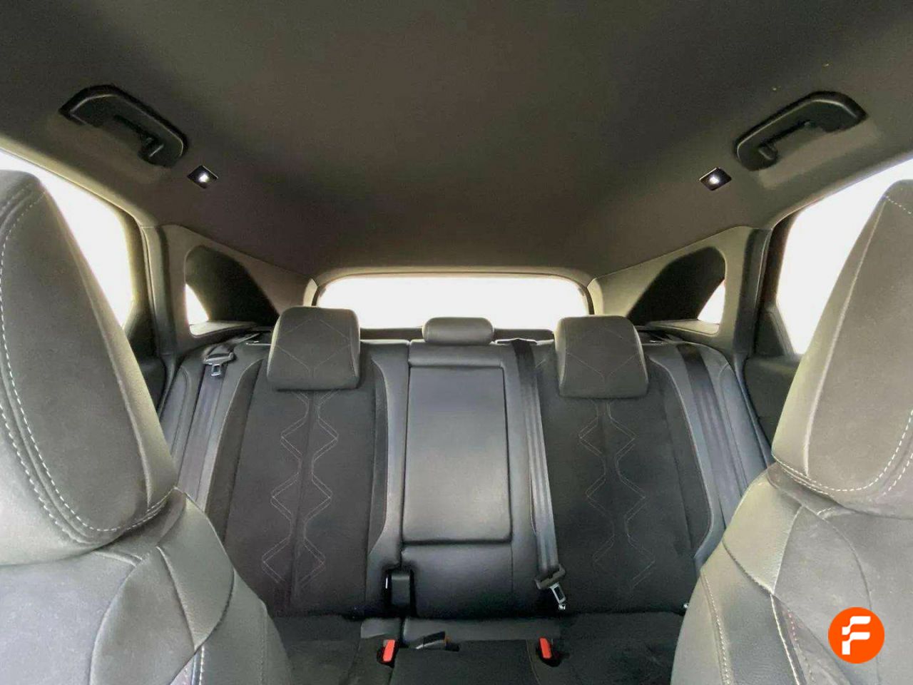 Foto DS Automobiles DS 7 27