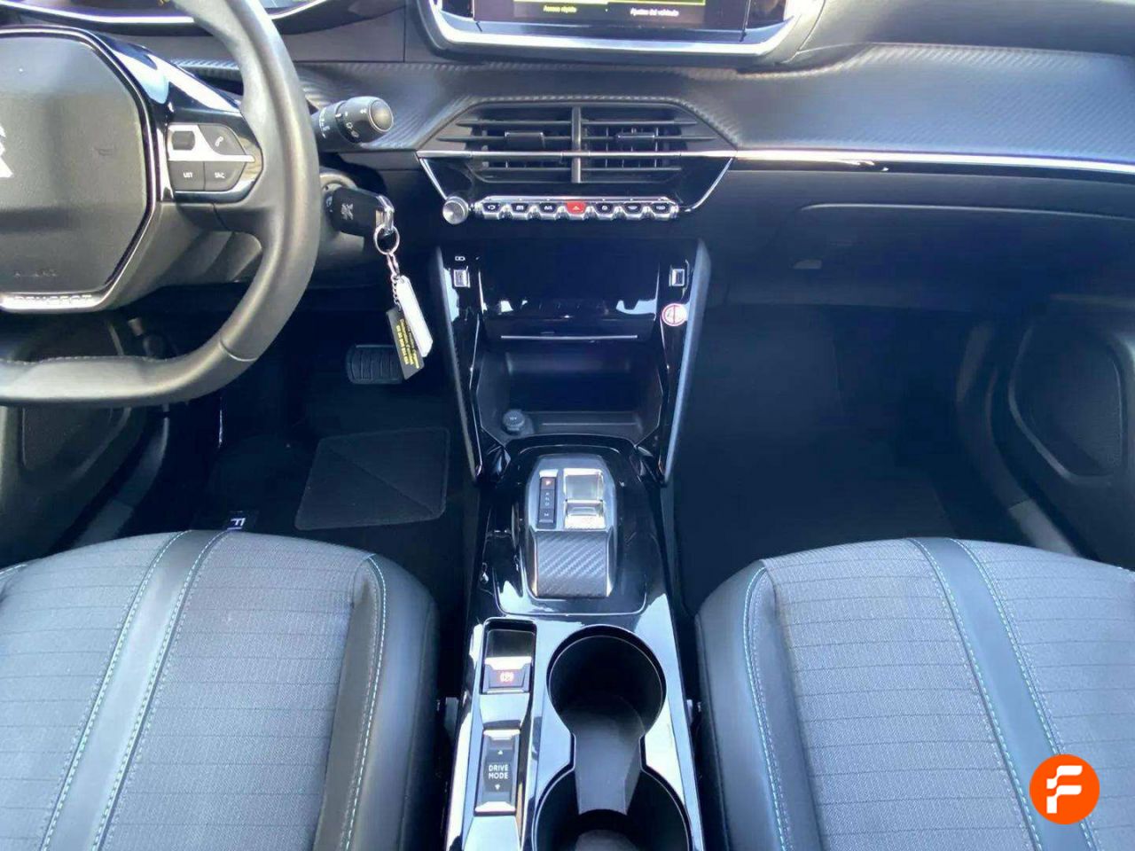 Foto Peugeot 2008 11