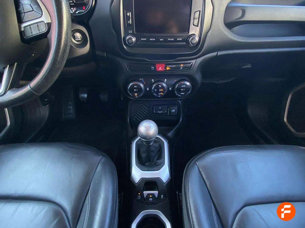 Foto Jeep Renegade 11