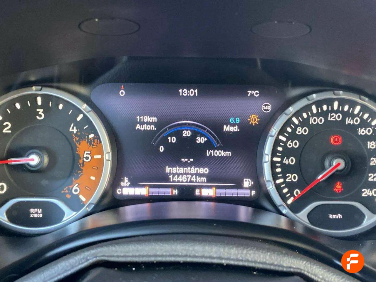 Foto Jeep Renegade 13