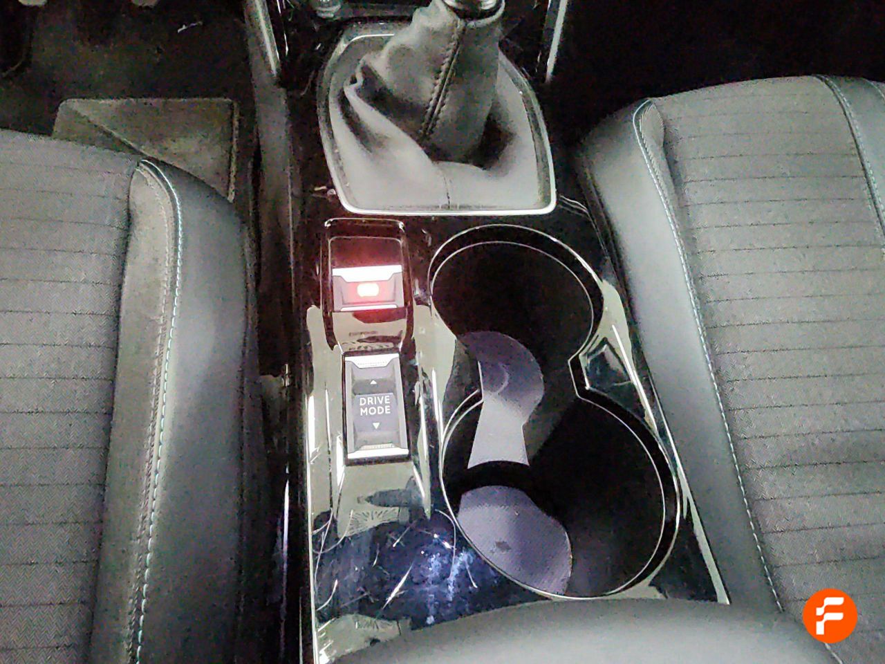 Foto Peugeot 2008 16