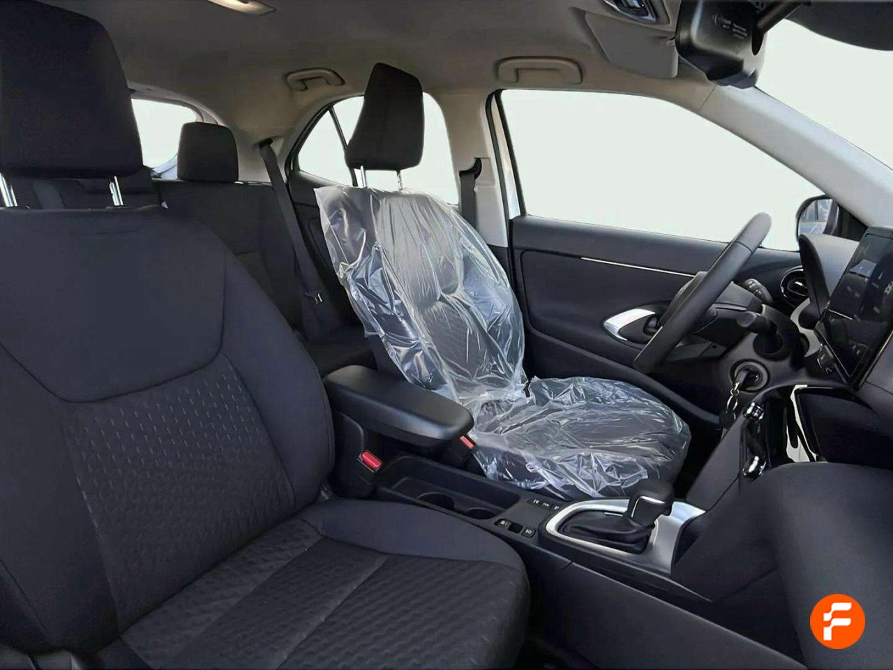 Foto Toyota Yaris 14