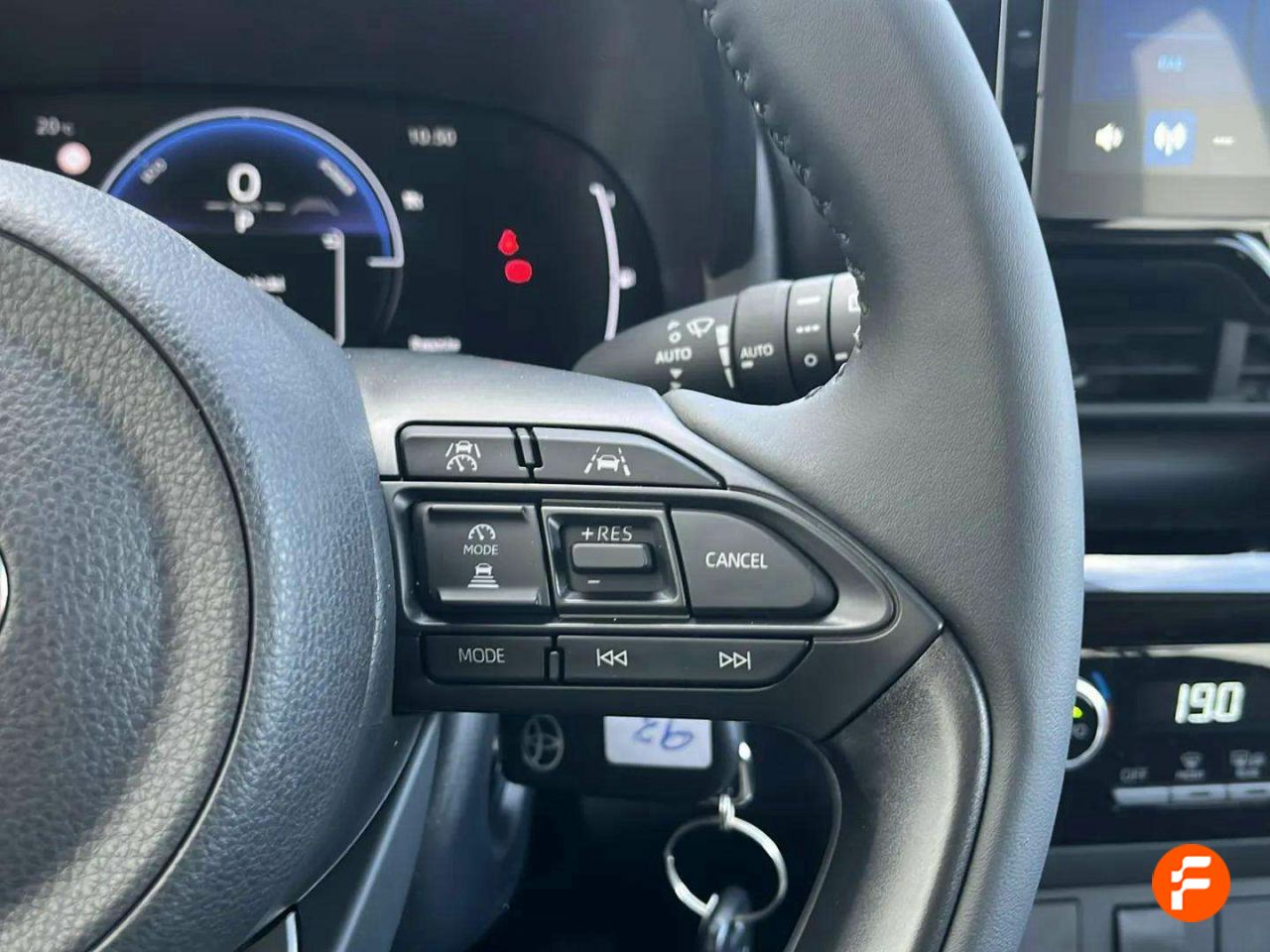 Foto Toyota Yaris 18
