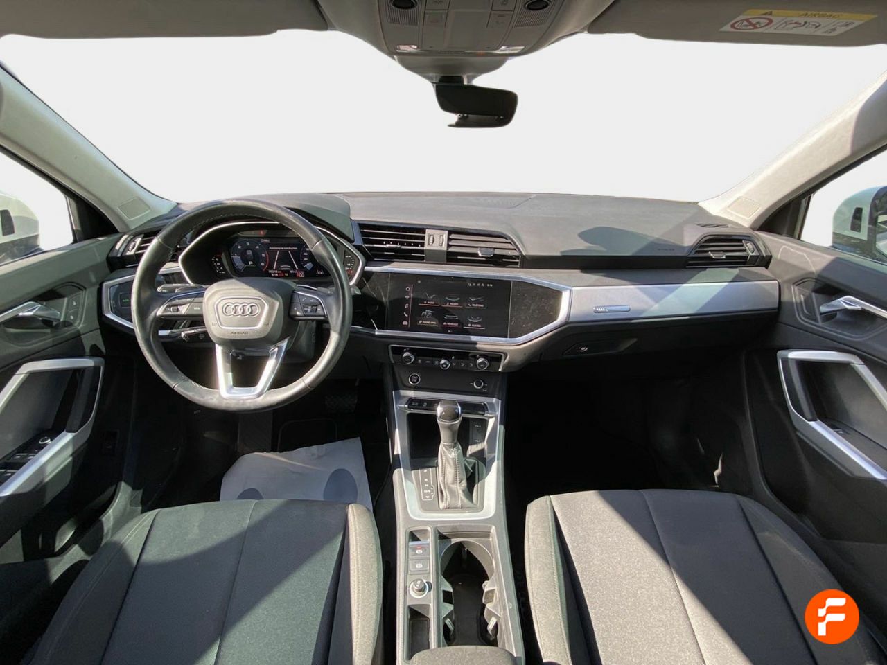 Foto Audi Q3 8
