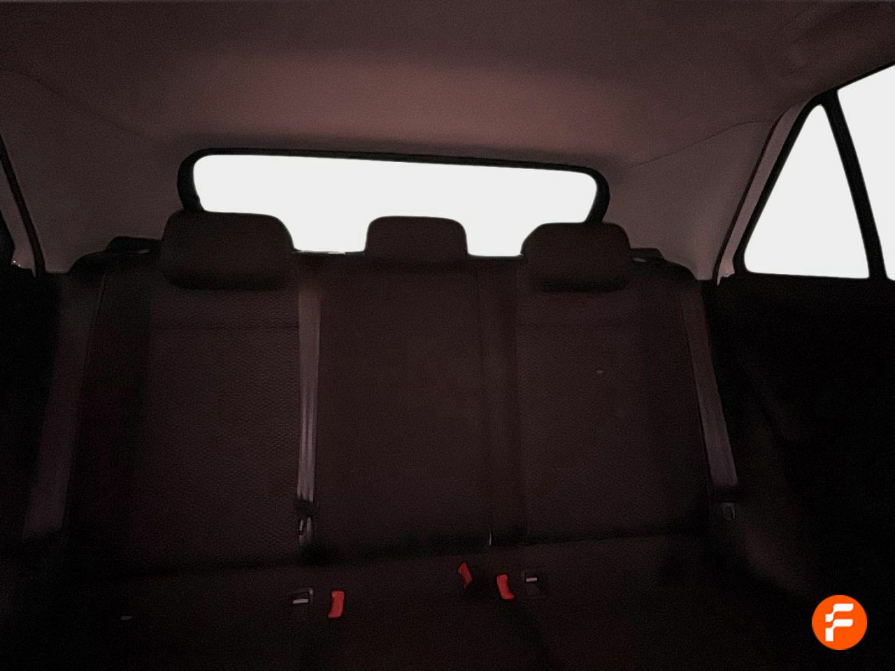 Foto Volkswagen T-Roc 10