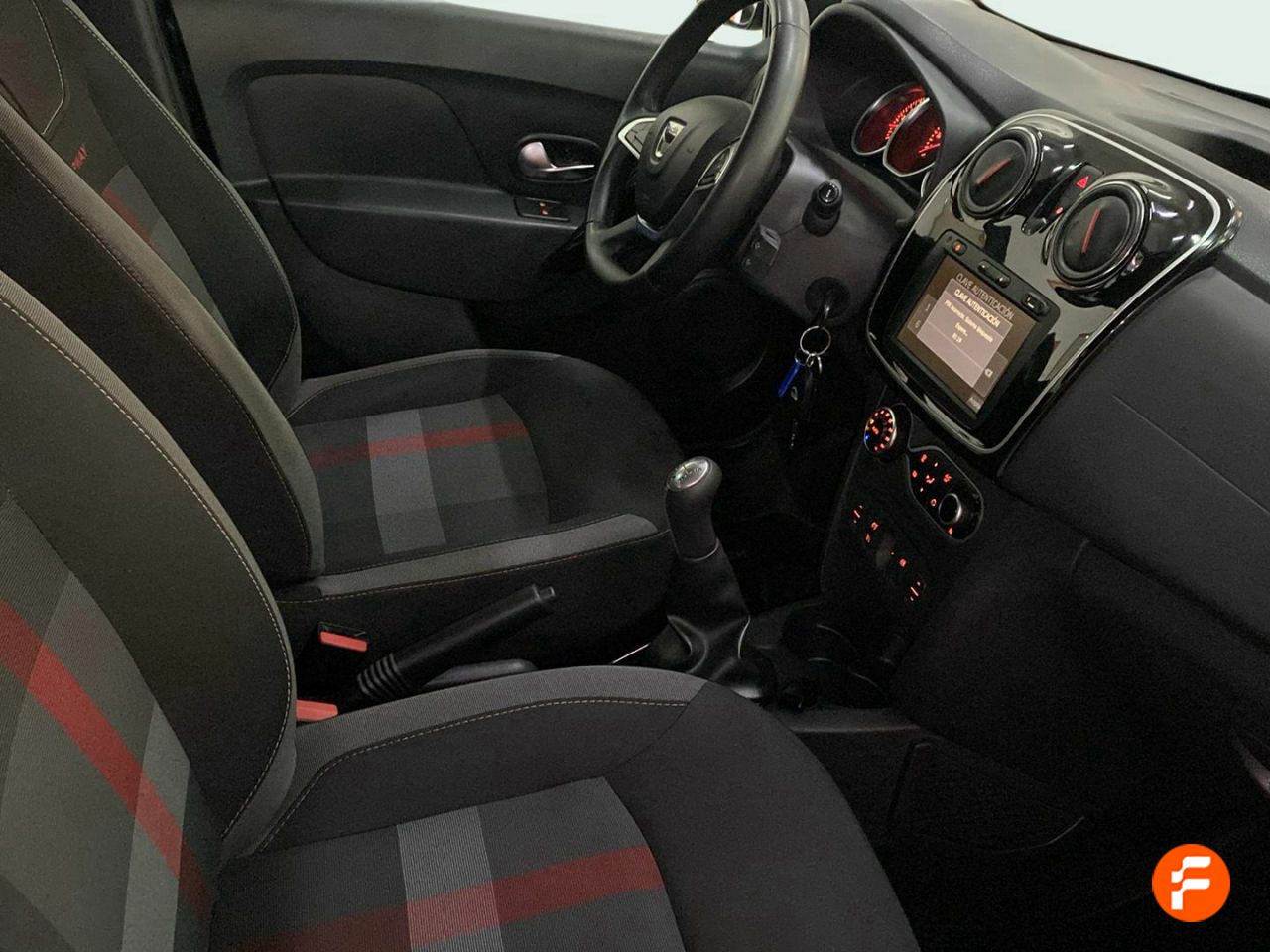 Foto Dacia Sandero 9