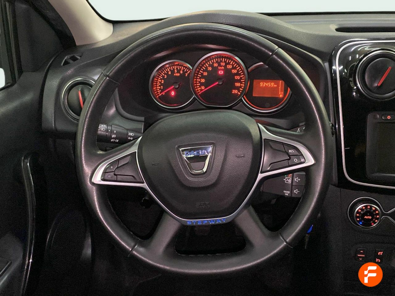 Foto Dacia Sandero 12