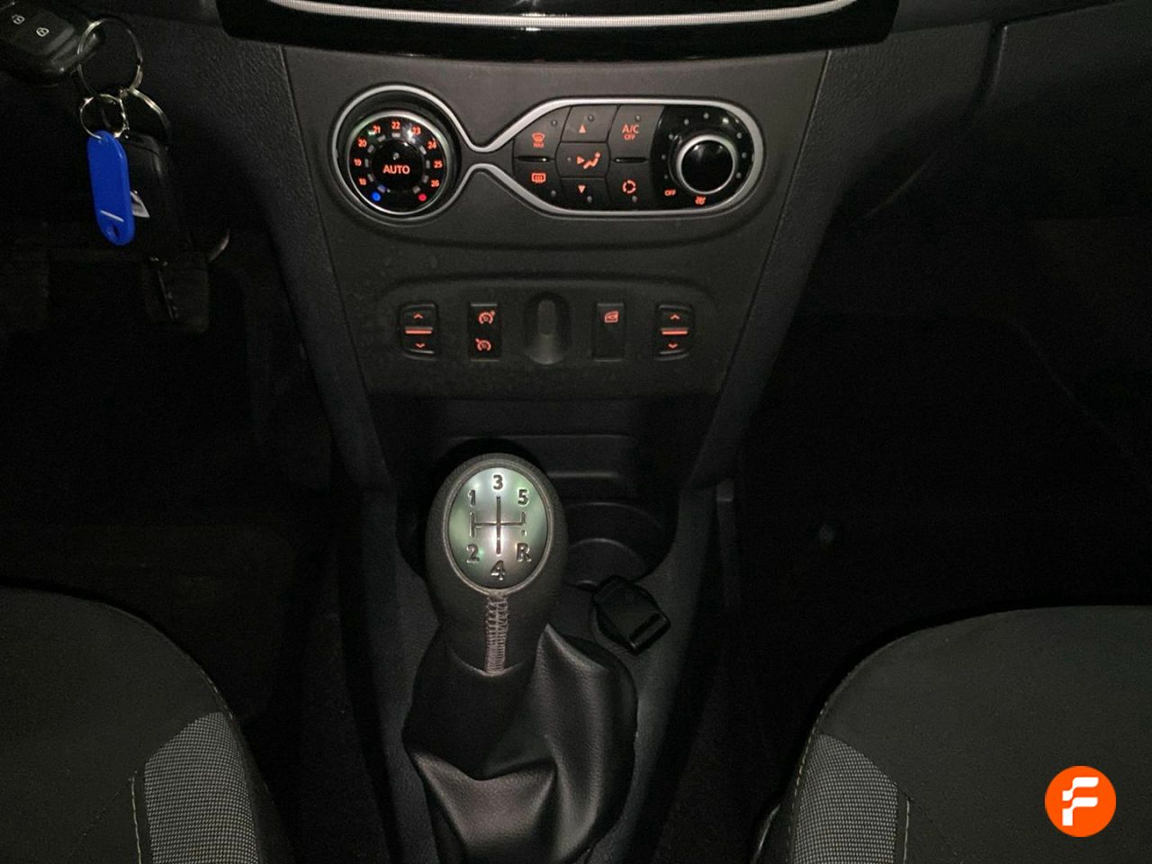 Foto Dacia Sandero 13