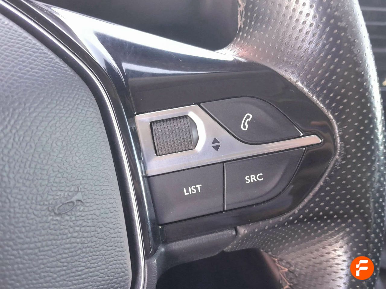 Foto Peugeot Rifter 15