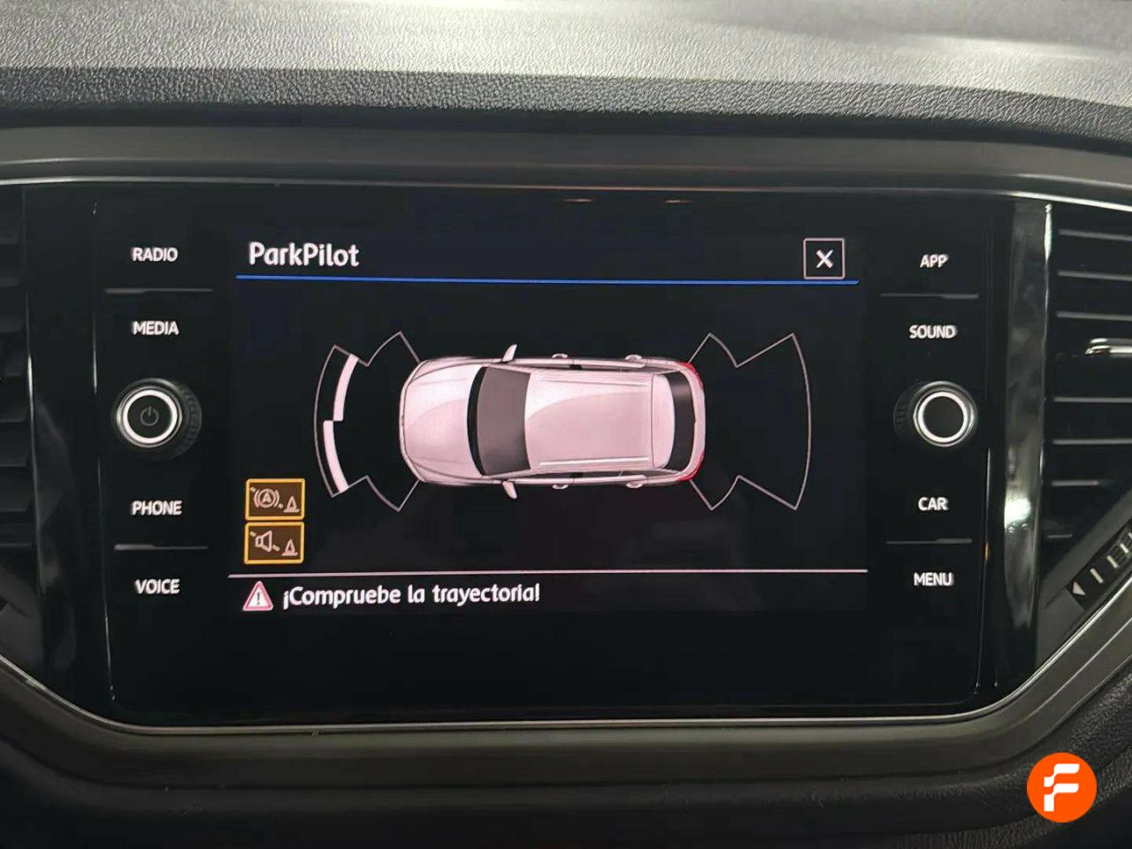 Foto Volkswagen T-Roc 18