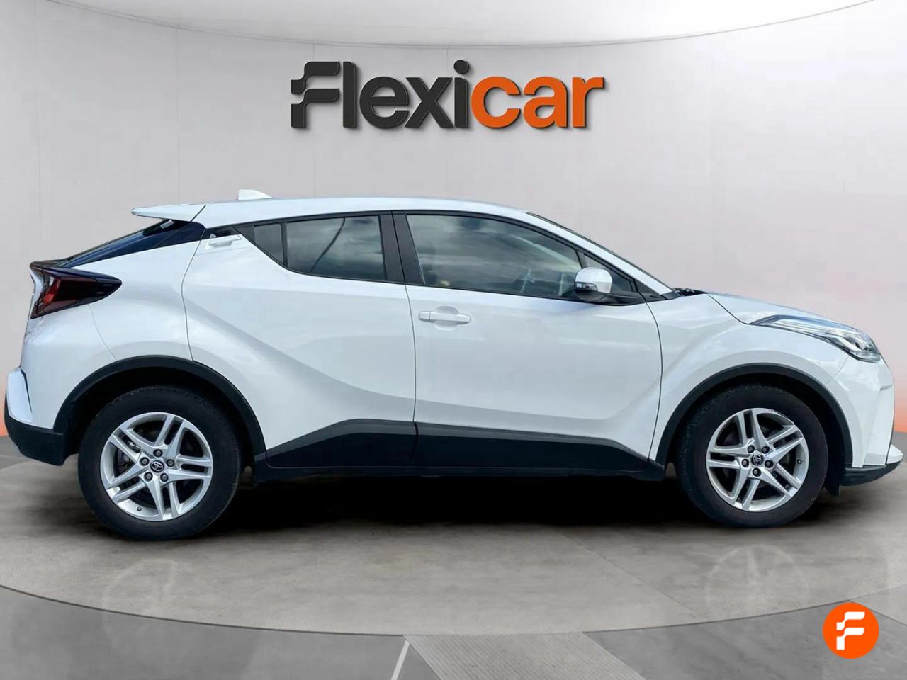 Foto Toyota C-HR 4