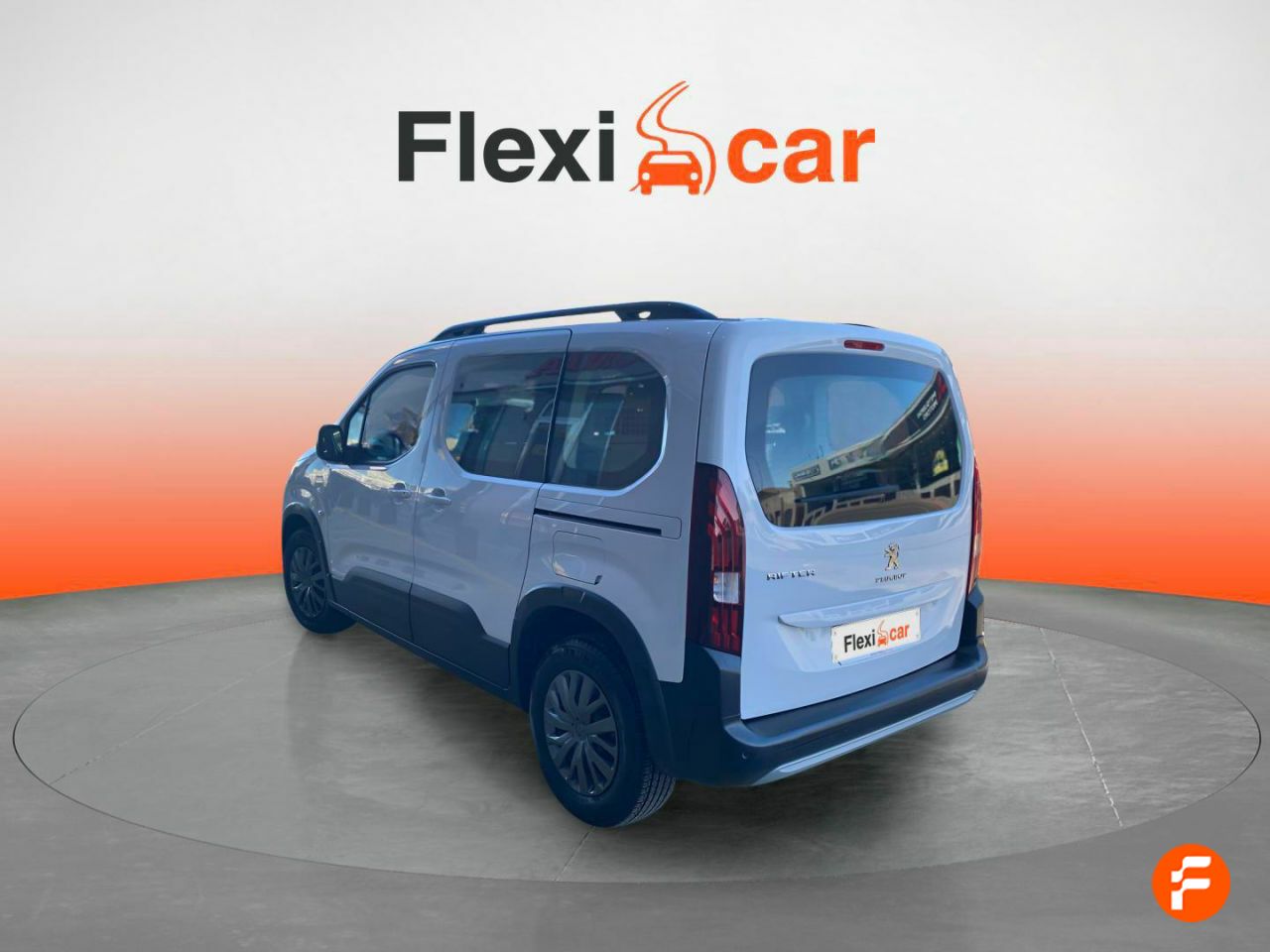 Foto Peugeot Rifter 8
