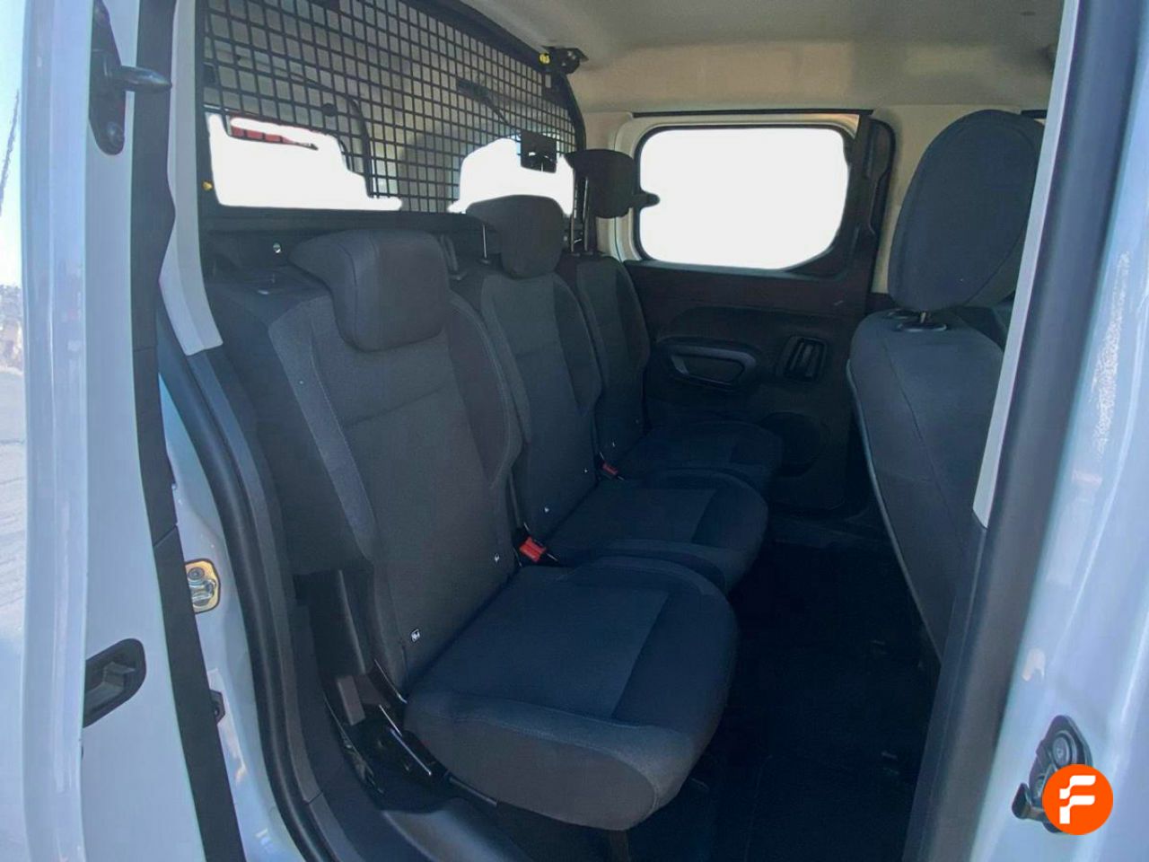 Foto Peugeot Rifter 16