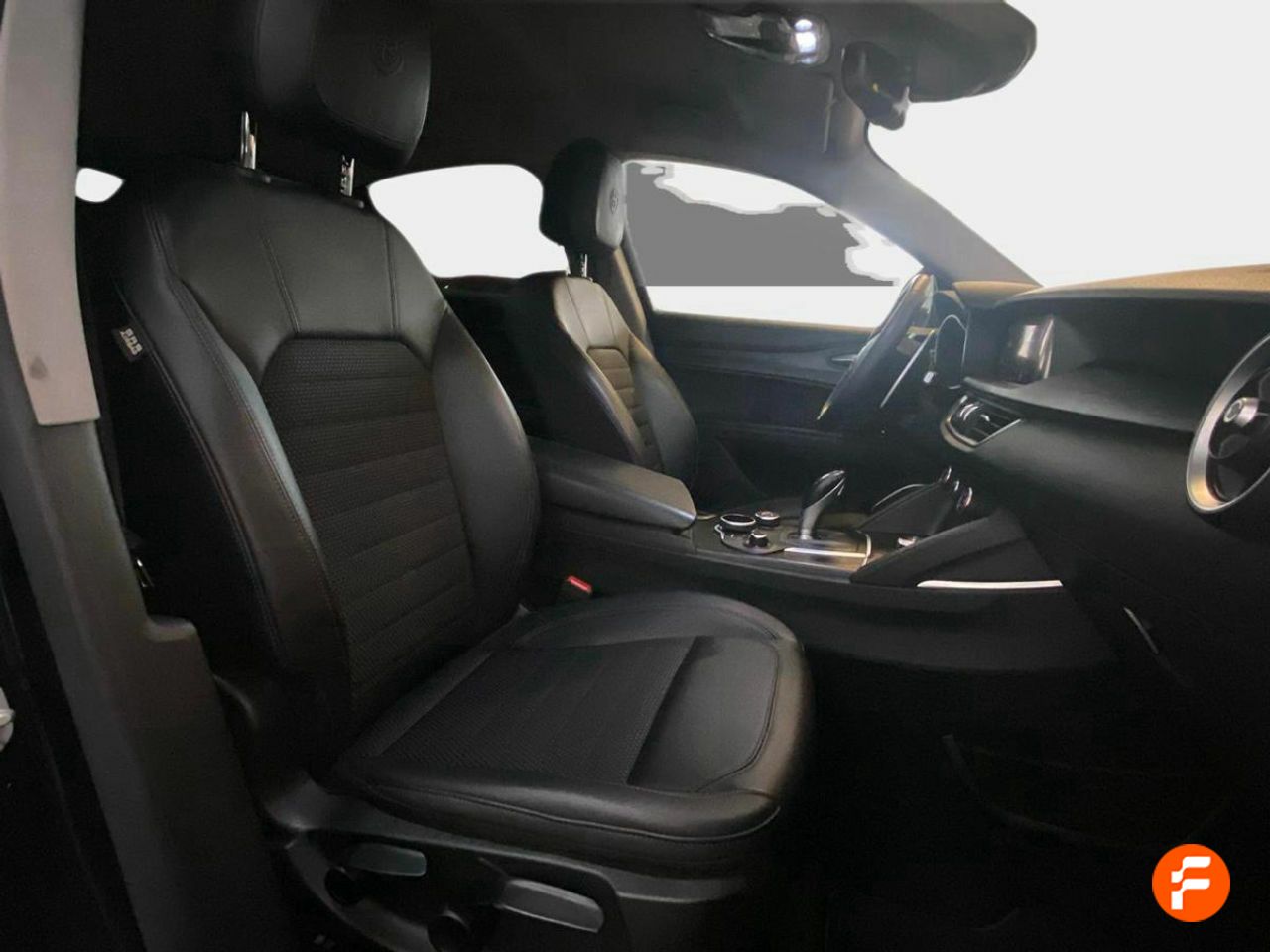 Foto Alfa Romeo Stelvio 8