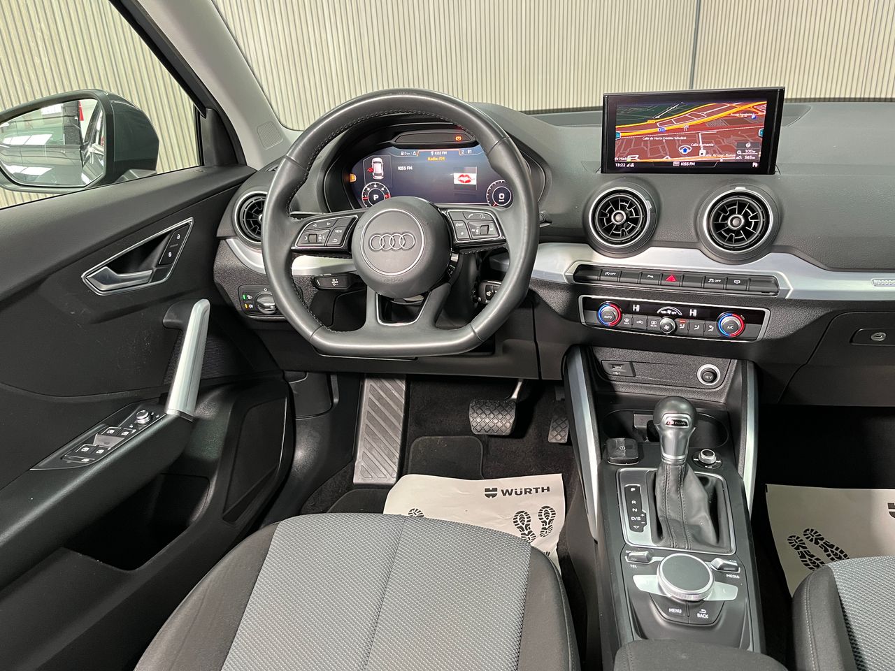 Foto Audi Q2 13