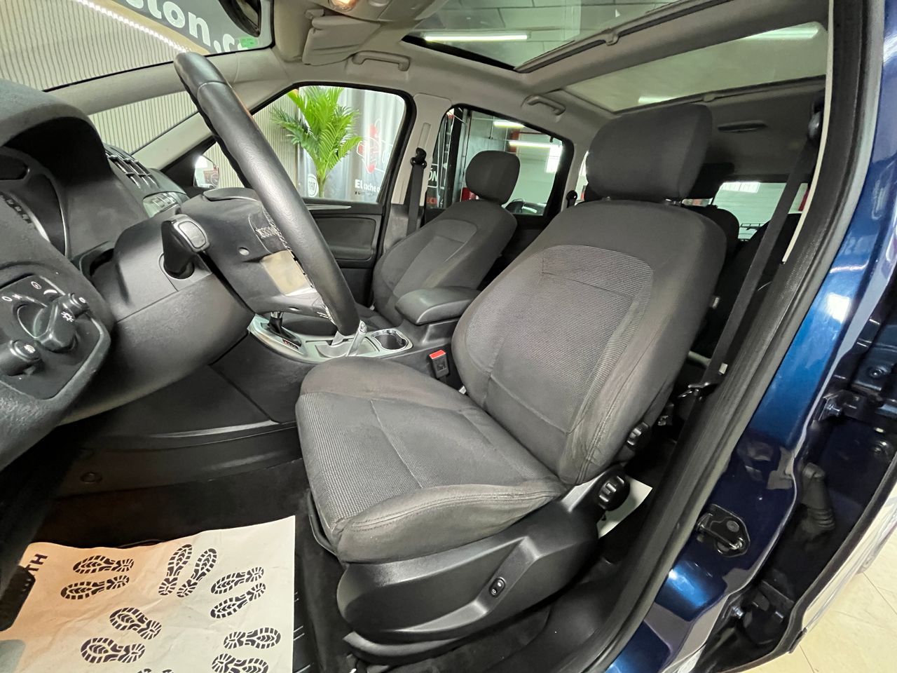 Foto Ford S-Max 10