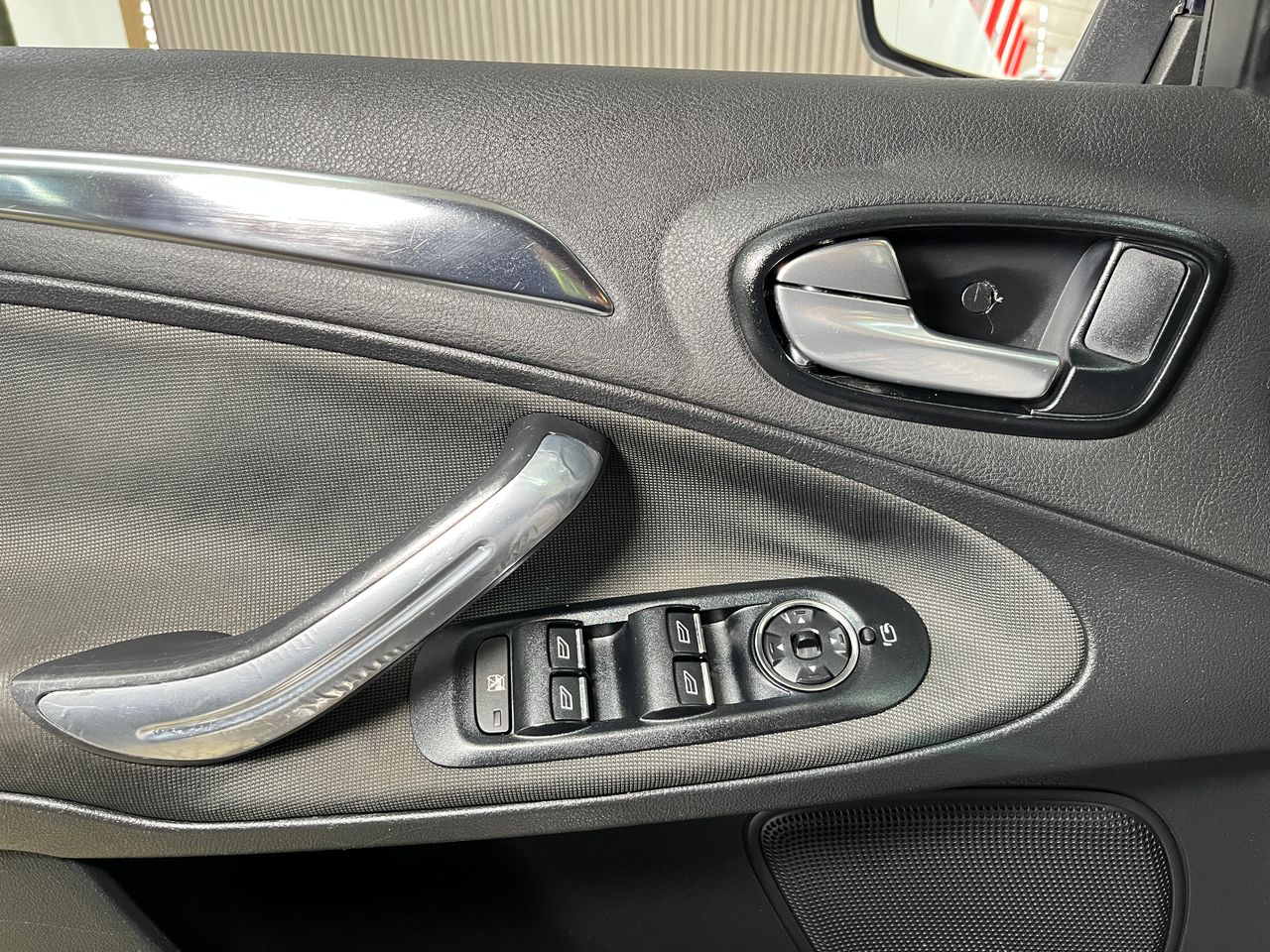 Foto Ford S-Max 24