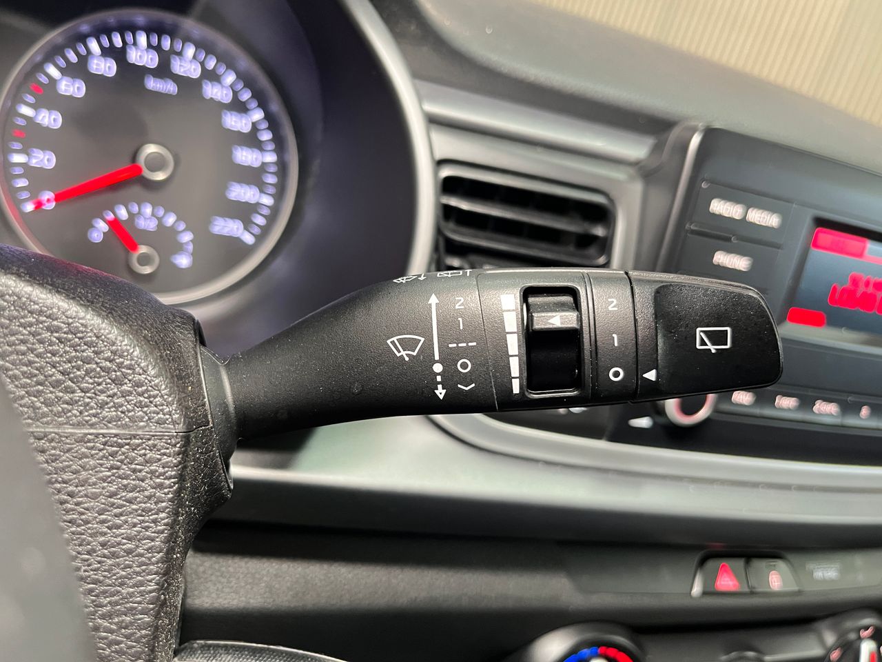 Foto Kia Rio 18