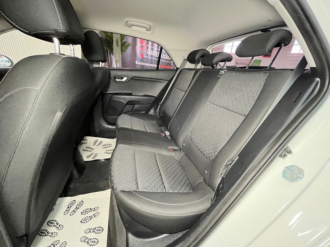 Foto Kia Rio 24