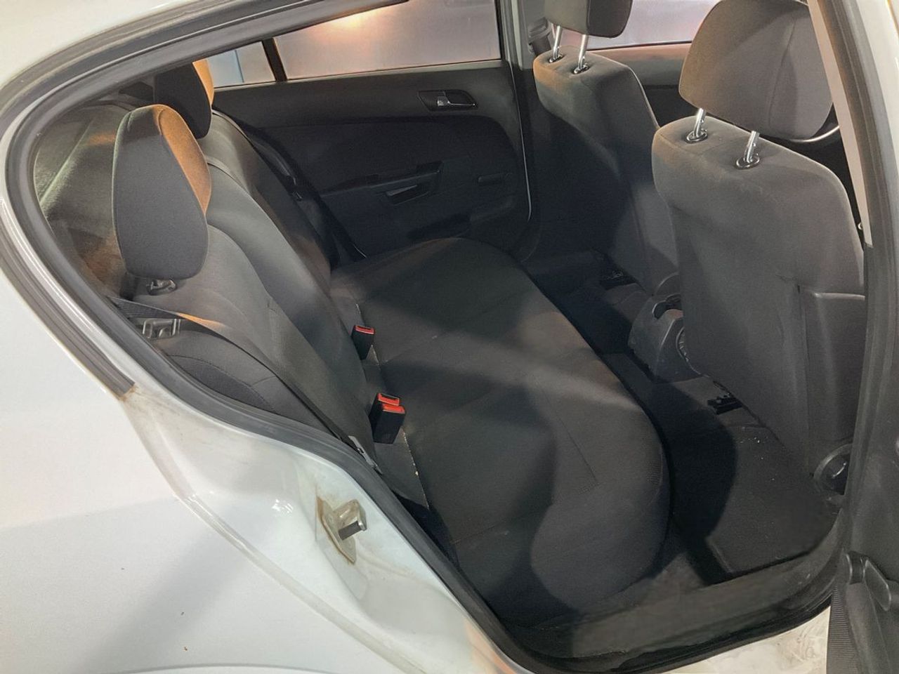 Foto Opel Astra 8