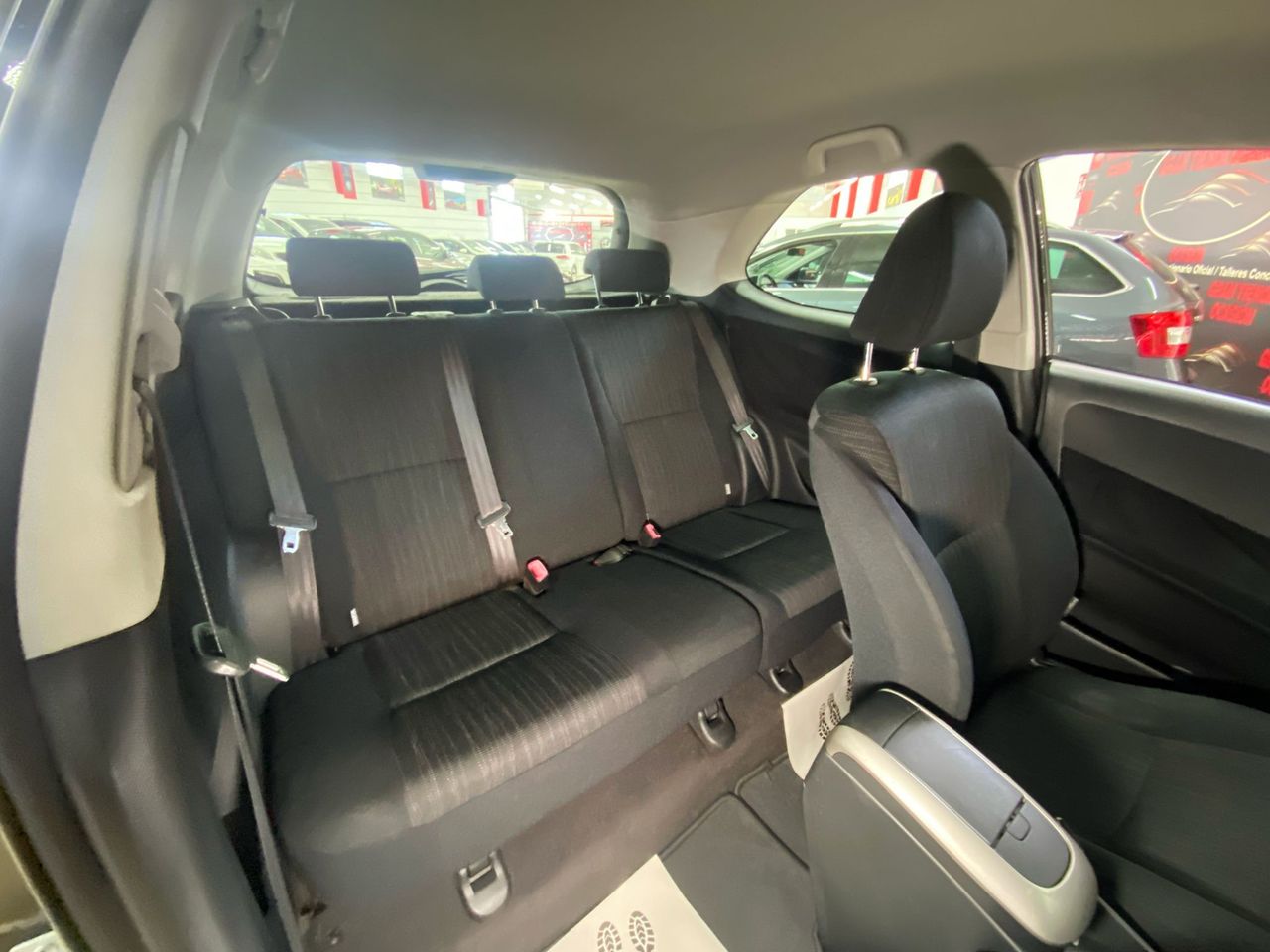Foto Toyota Auris 17