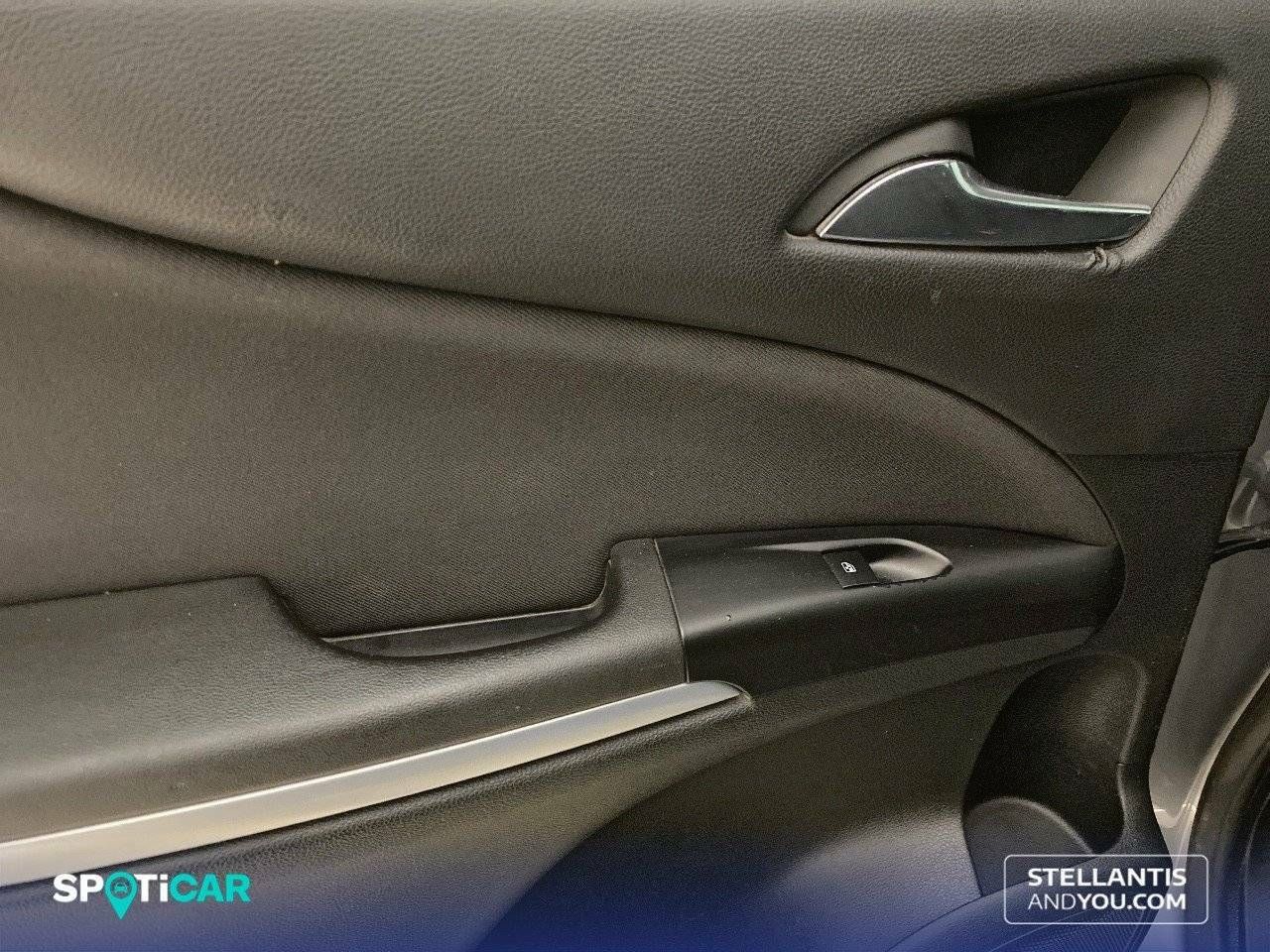 Foto Opel Zafira 15