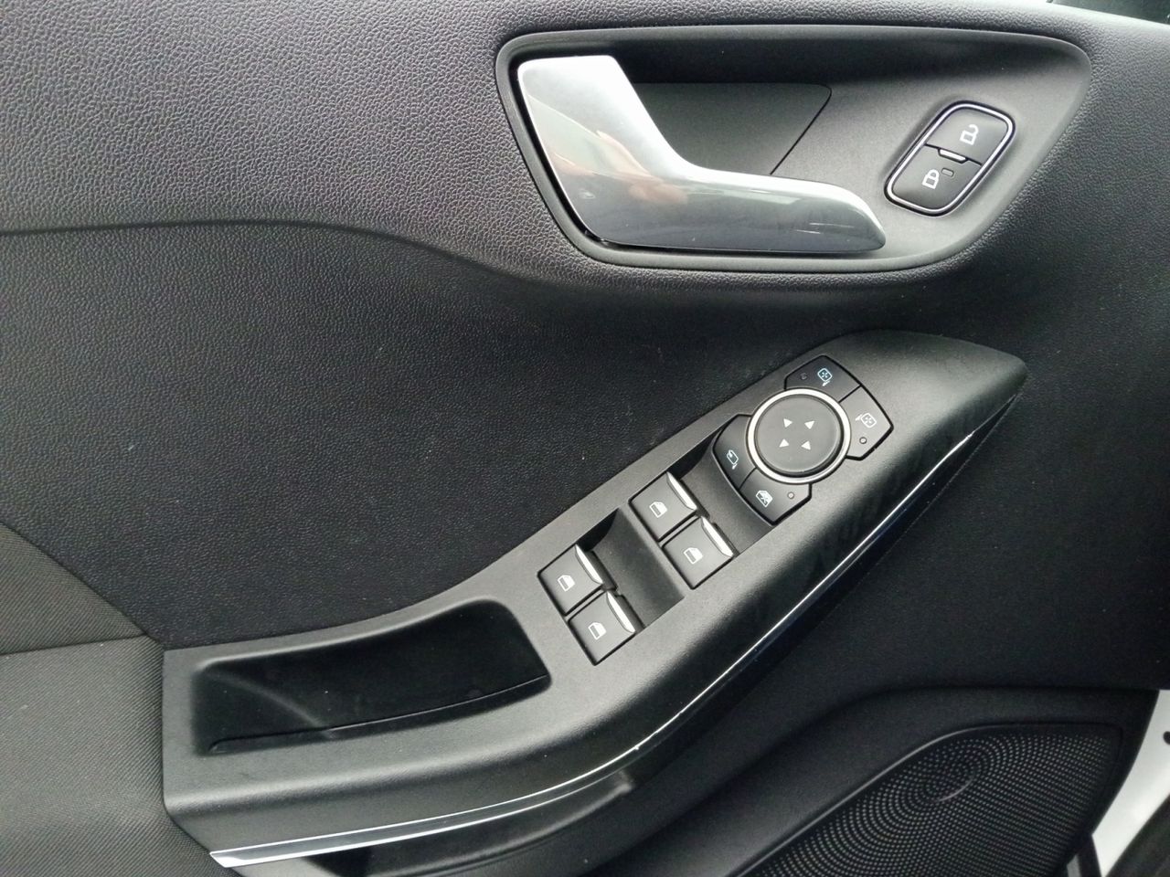 Foto Ford Fiesta 18