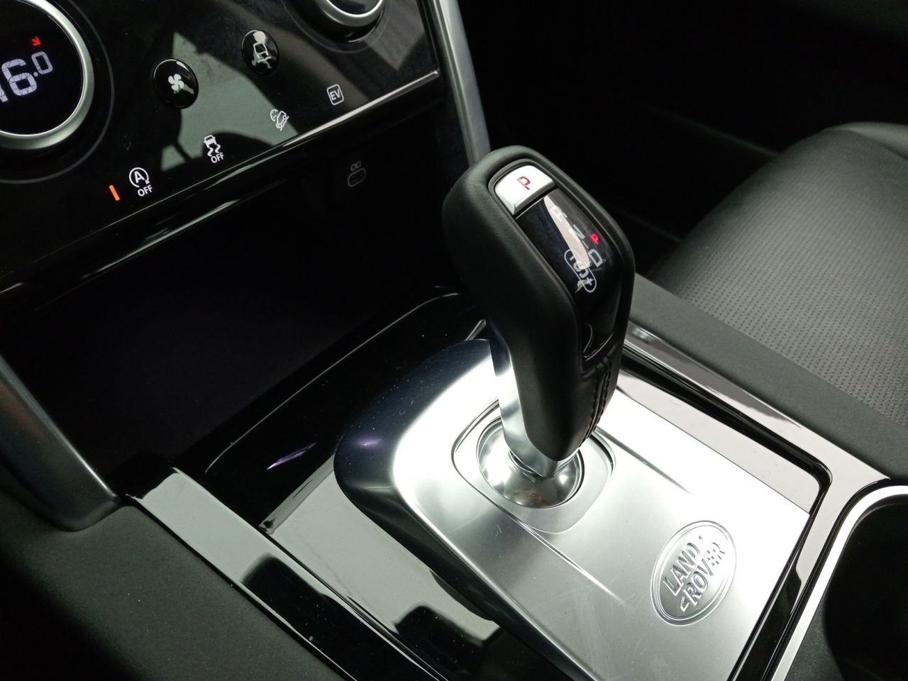 Foto Land-Rover Discovery Sport 15