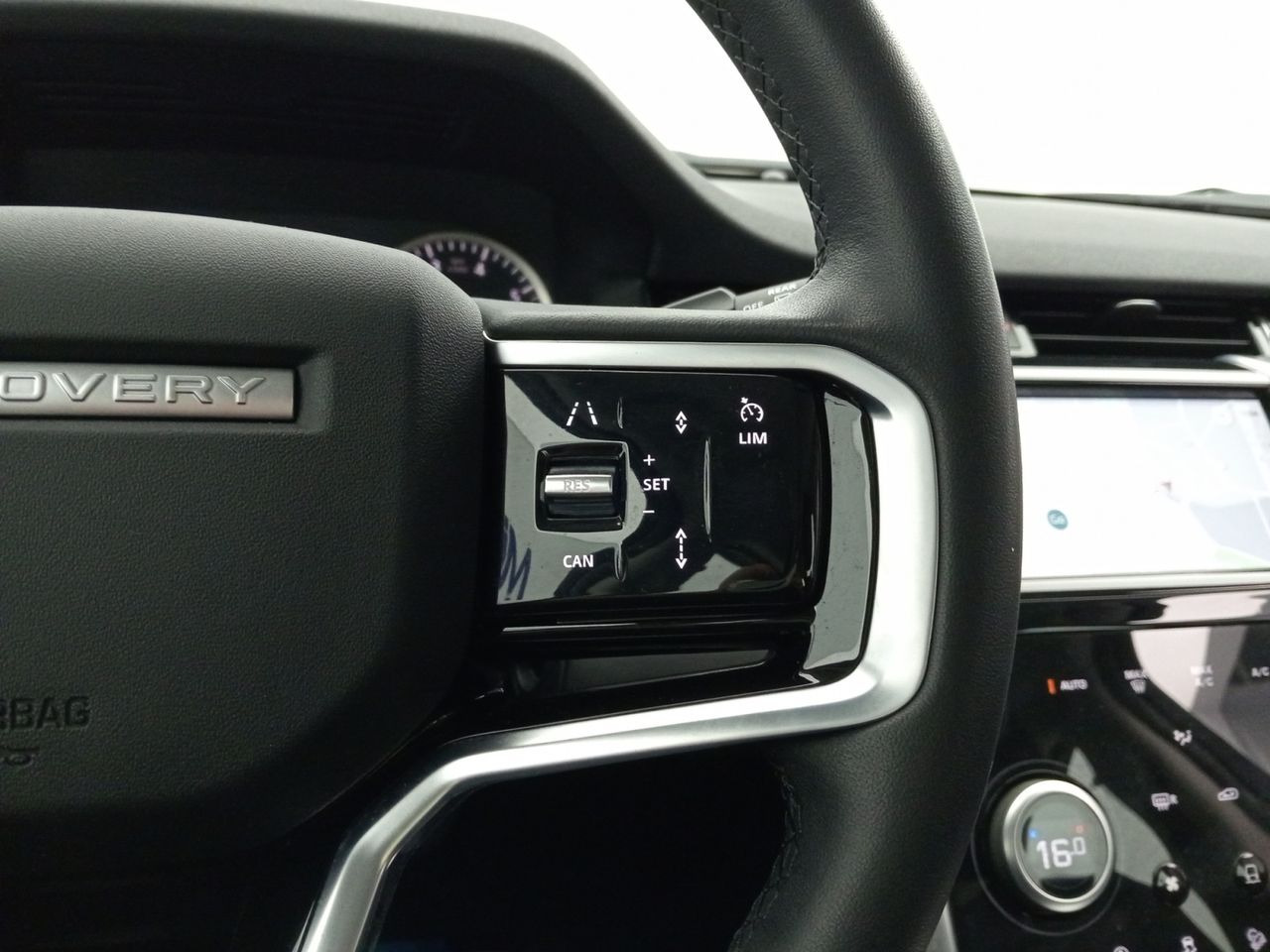 Foto Land-Rover Discovery Sport 17