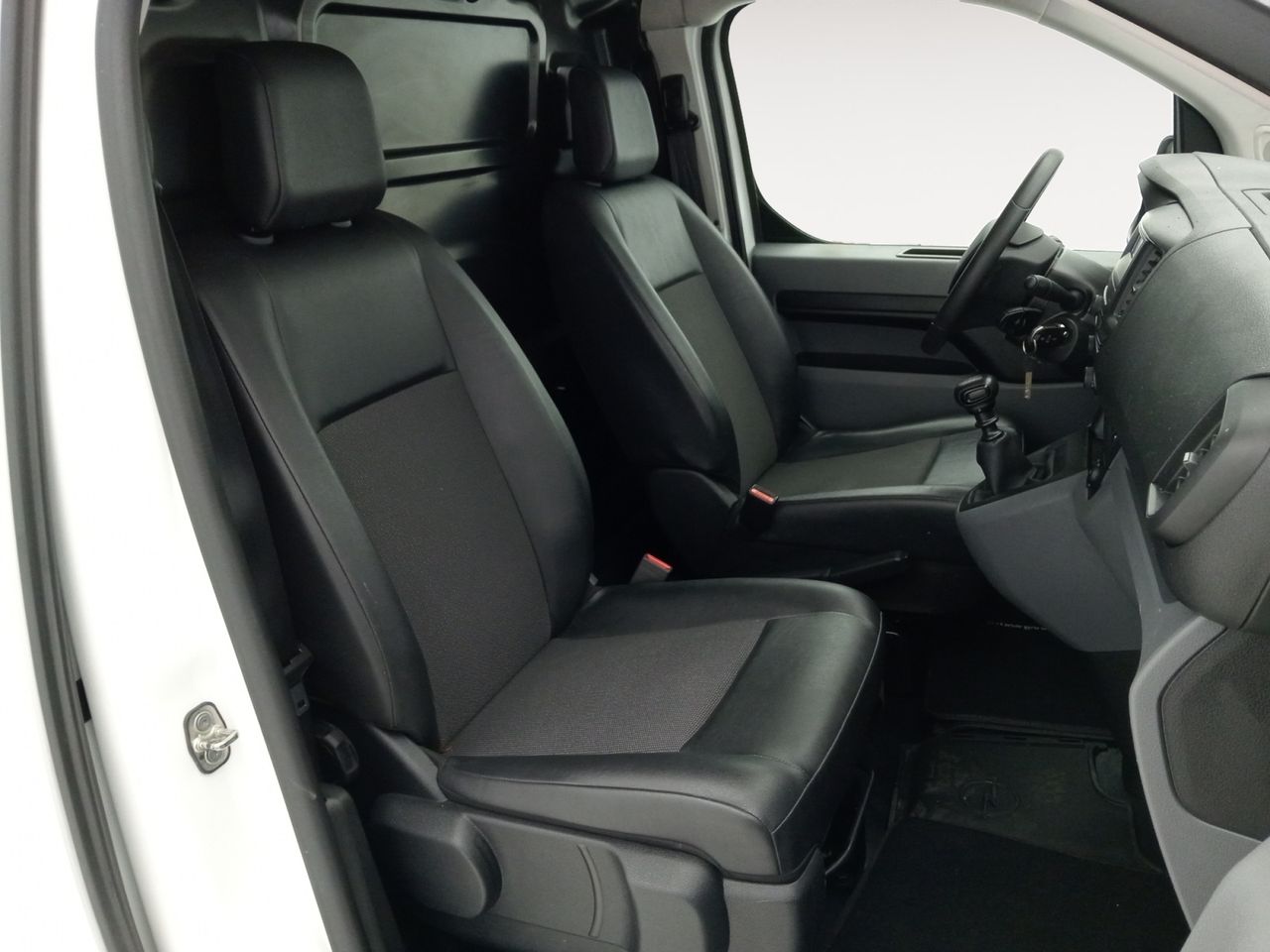 Foto Opel Vivaro 8