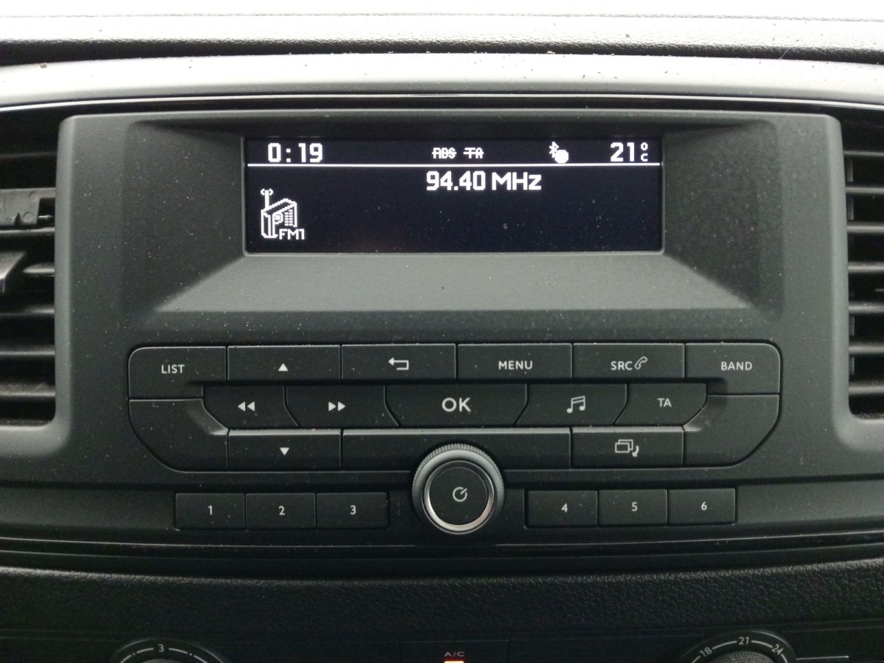 Foto Opel Vivaro 11