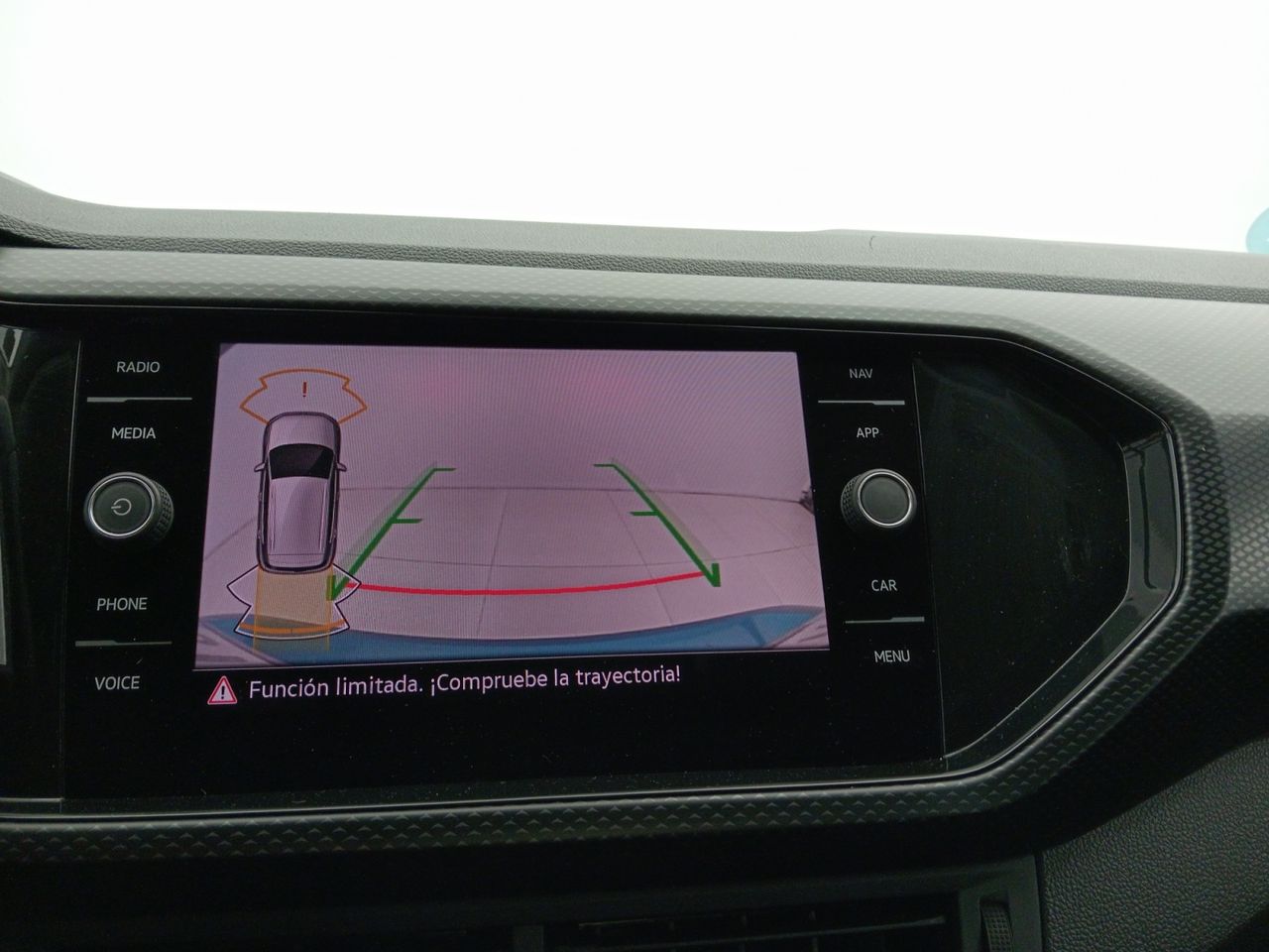 Foto Volkswagen T-Cross 12