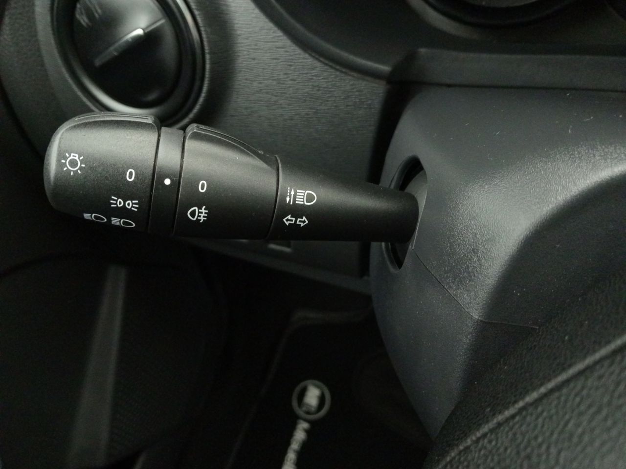 Foto Dacia Lodgy 17