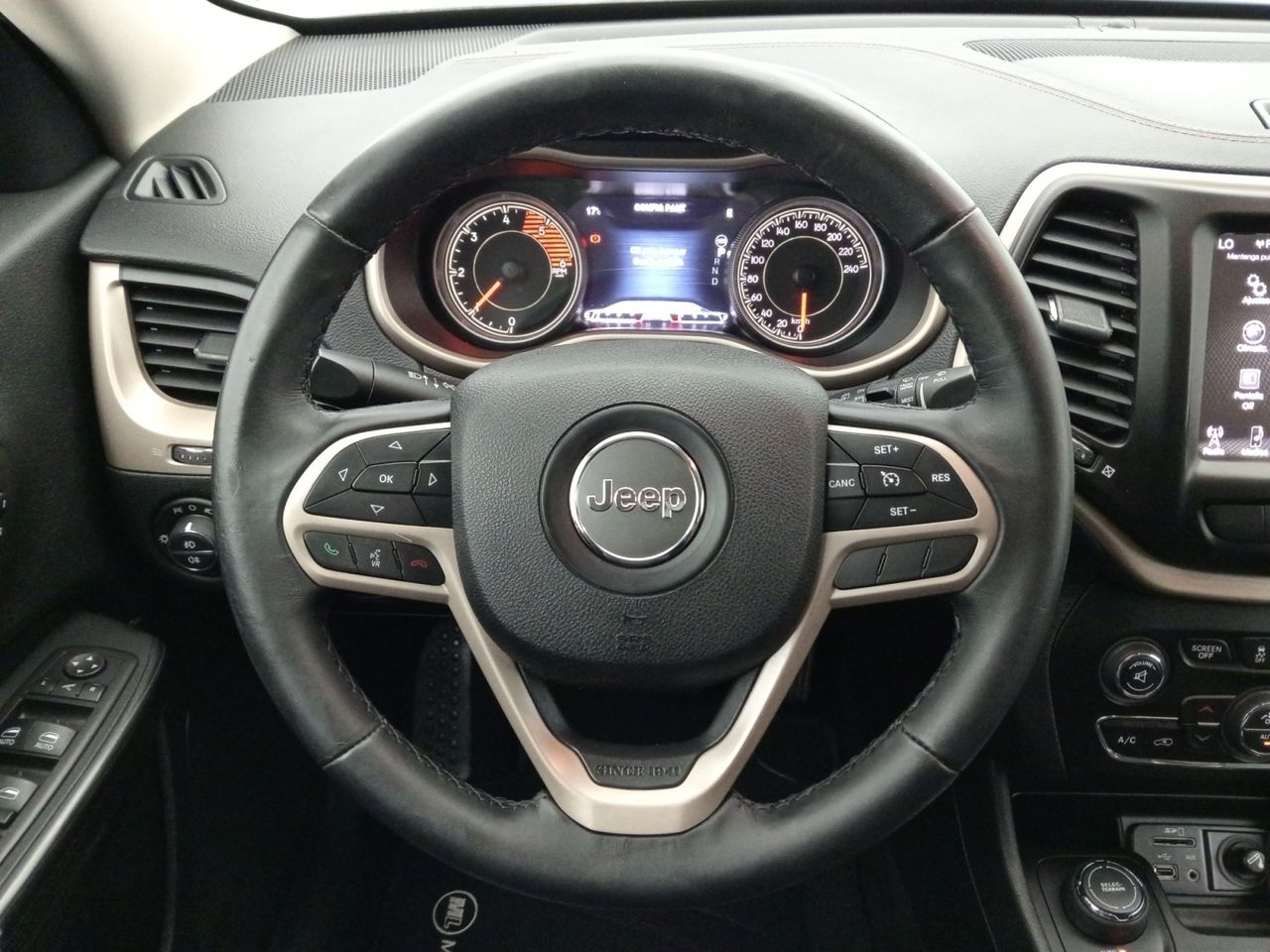 Foto Jeep Cherokee 6
