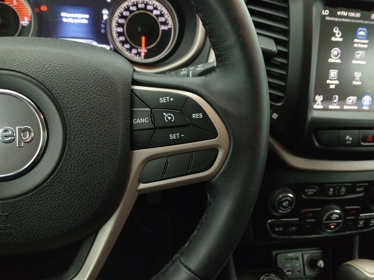 Foto Jeep Cherokee 17