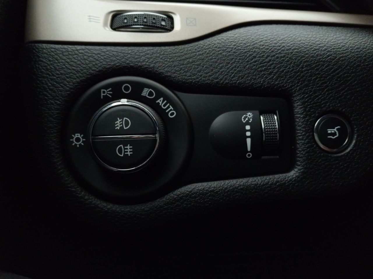Foto Jeep Cherokee 21