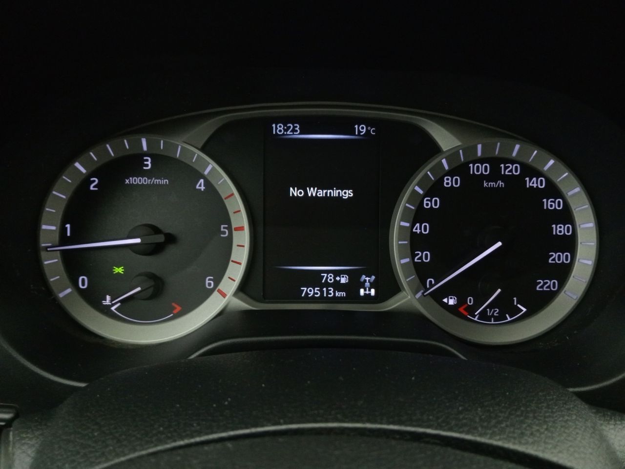 Foto Nissan Navara 10